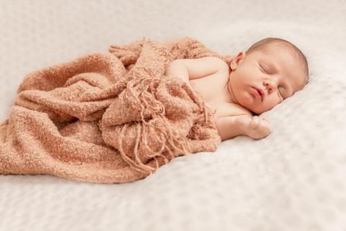 newborn-Copyrights-Marc-Thome-Photography-2023